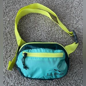 L.L. Bean Stowaway Hip Pack Soft Juniper Ultralight Belt Bag Crossbody
